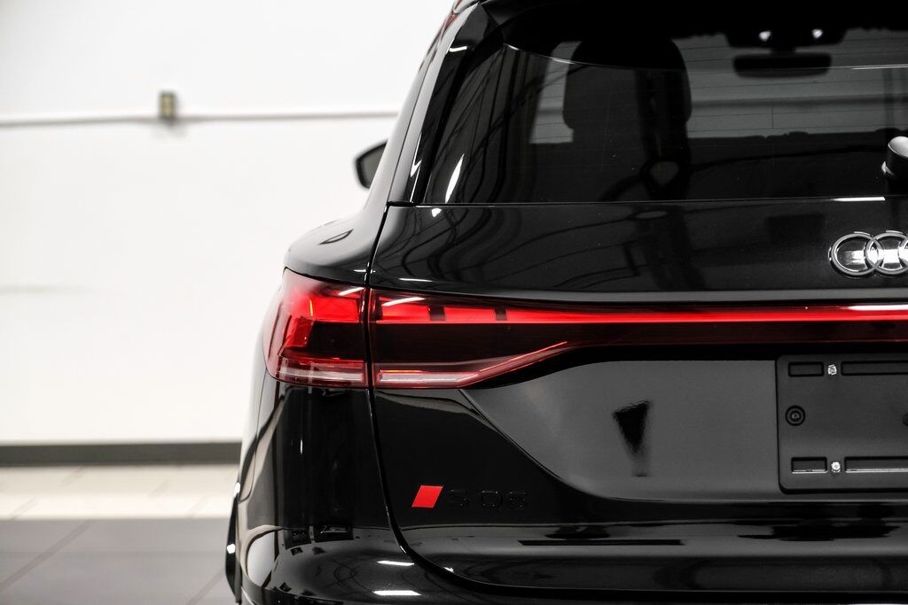 2025 Audi SQ6 e-tron Premium Carrollton TX