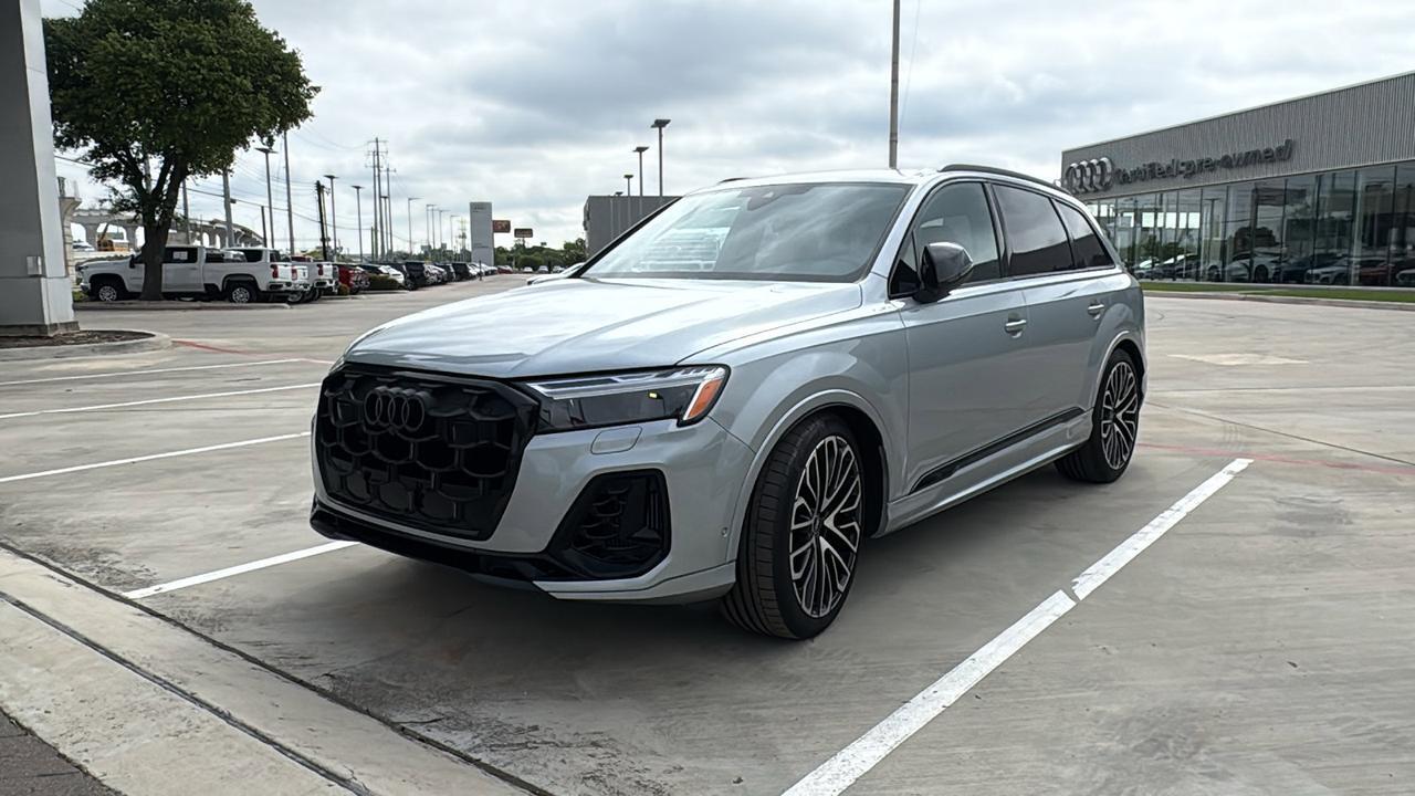 2025 Audi SQ7 Premium Plus