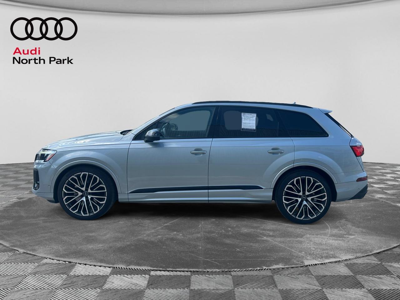 2025 Audi SQ7 Premium Plus