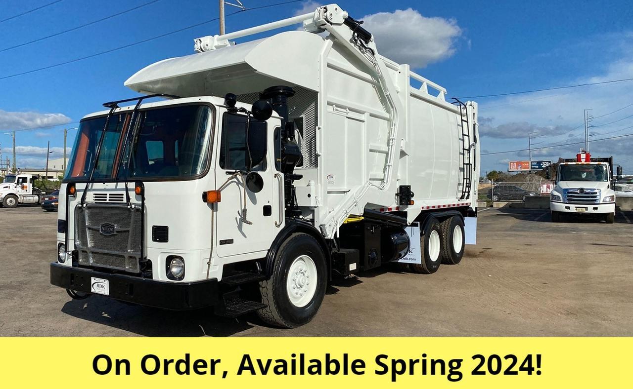 2025 Autocar ACX64 40 yard Pac-Tech Front Loader Garbage truck