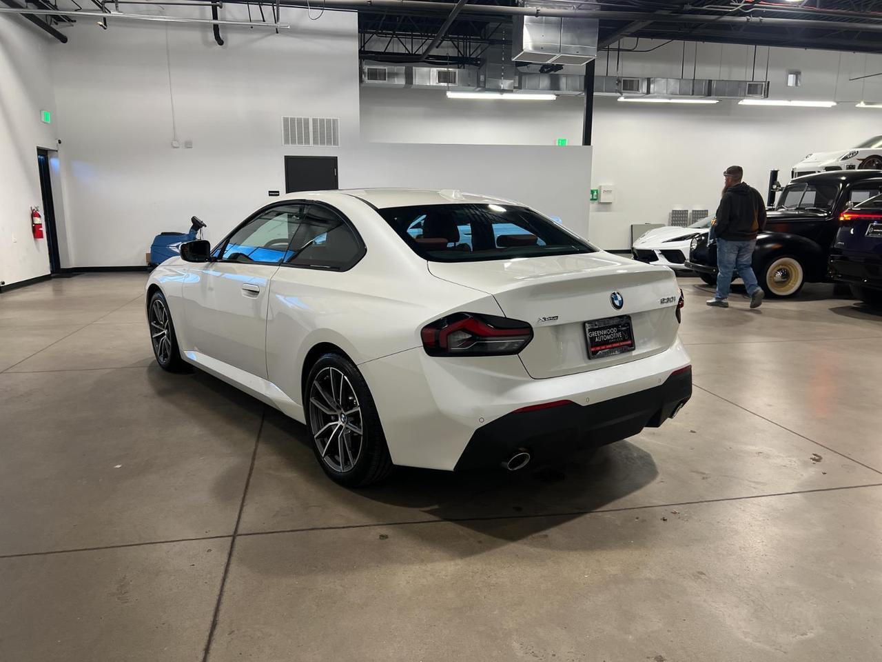 2025 Bmw 230i 230i xDrive photo 2