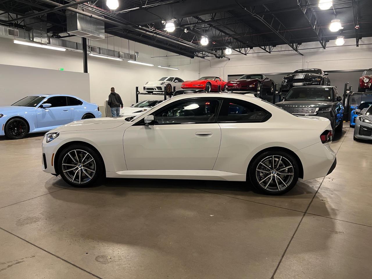 2025 Bmw 230i 230i xDrive photo 3