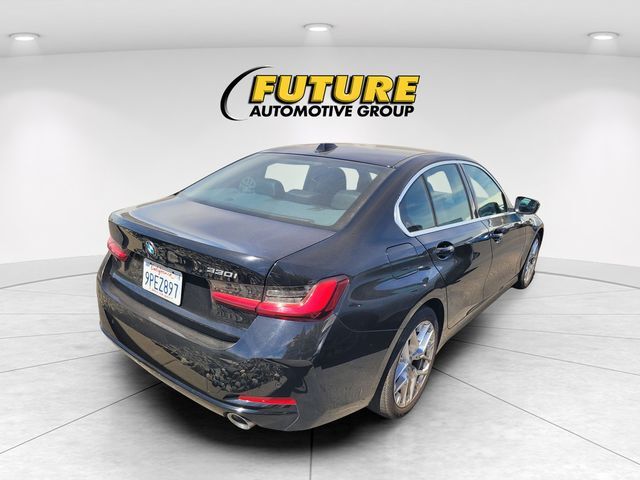 2025 BMW 3 Series 330i