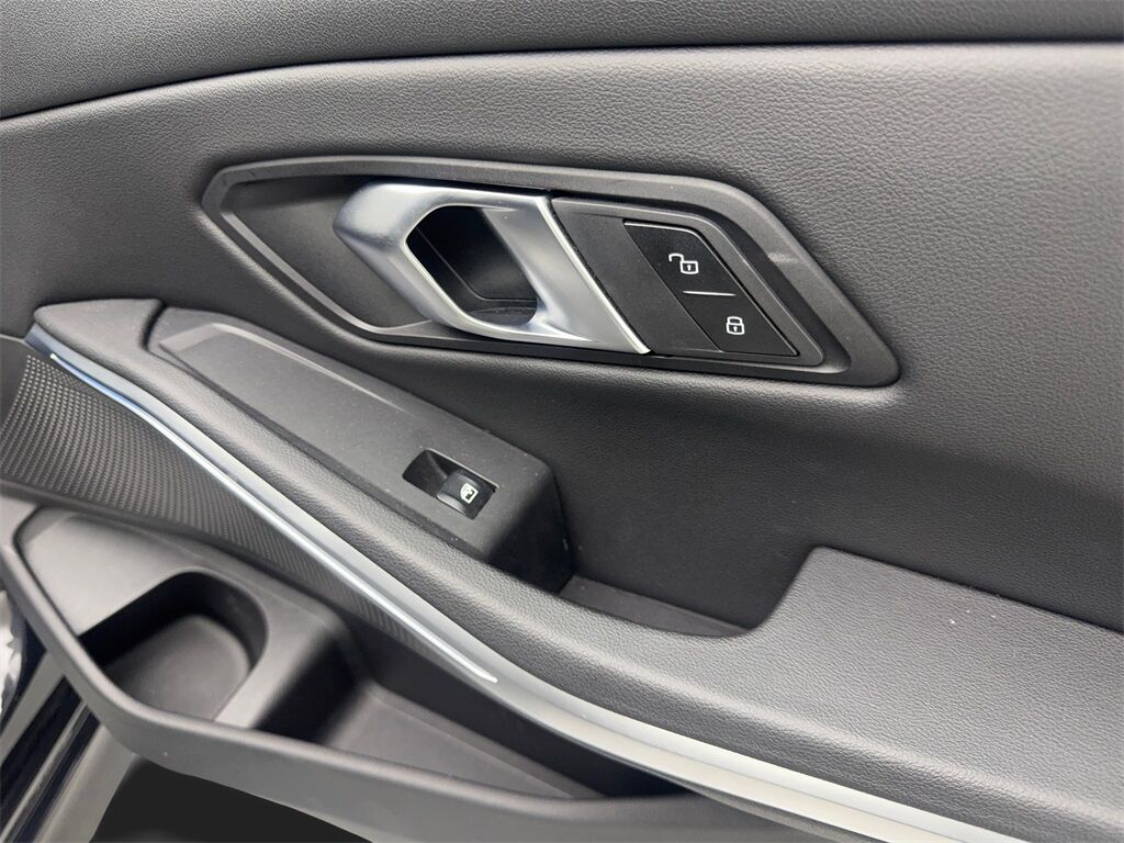 2025 BMW 3 Series 330i SPORT LINE,NAV,CAM,SUNROOF,BLIND SPOT Irving TX