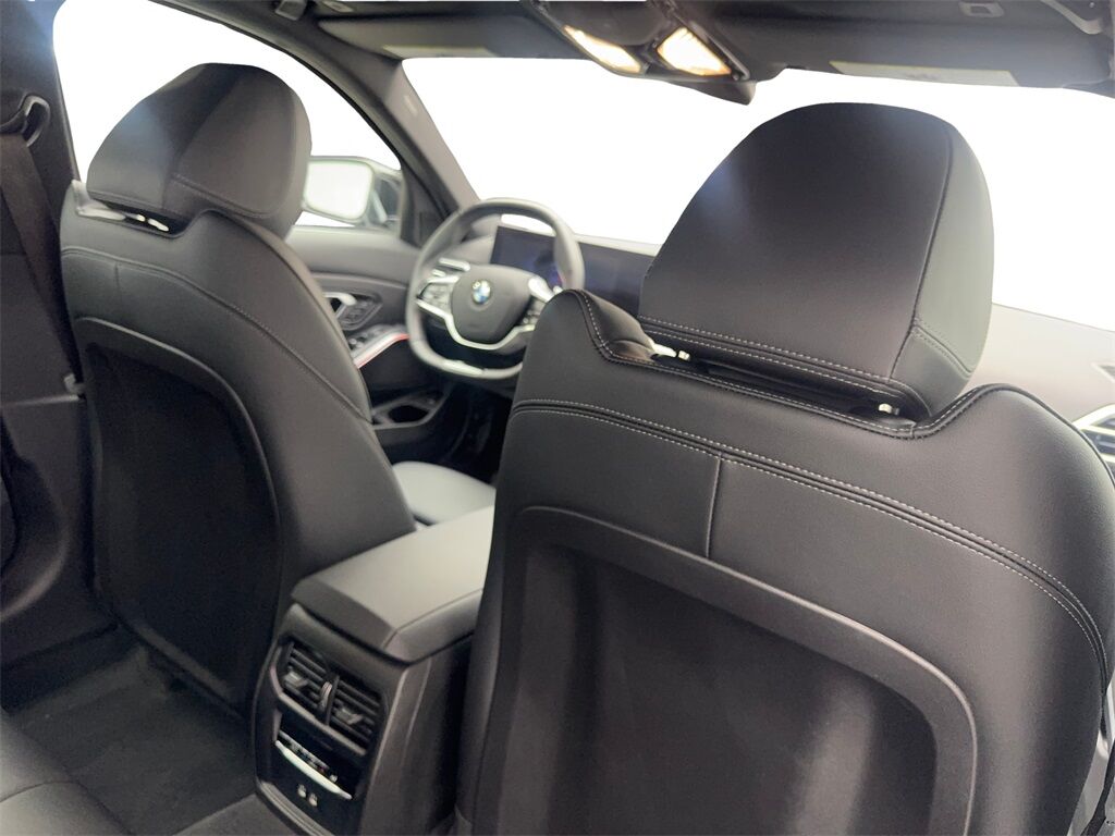 2025 BMW 3 Series 330i SPORT LINE,NAV,CAM,SUNROOF,BLIND SPOT Irving TX