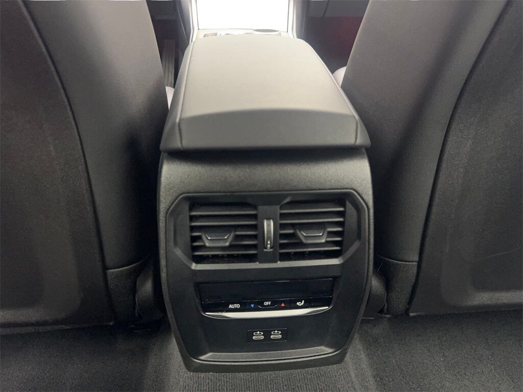 2025 BMW 3 Series 330i SPORT LINE,NAV,CAM,SUNROOF,BLIND SPOT Irving TX