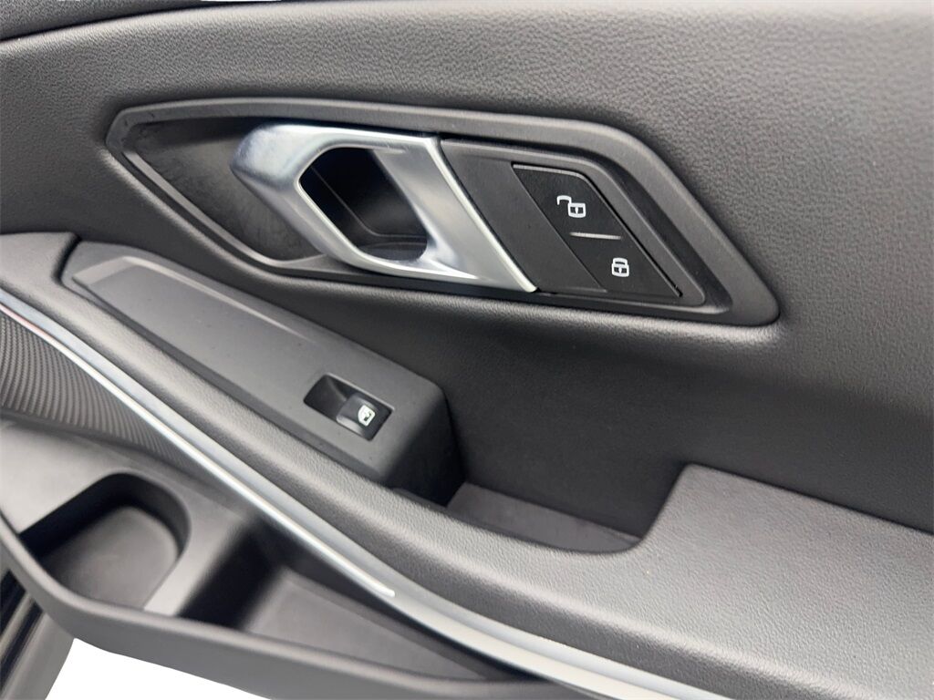 2025 BMW 3 Series 330i SPORT LINE,NAV,CAM,SUNROOF,BLIND SPOT Irving TX