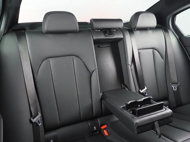 2025 BMW 3 Series 330i Sedan *NAVIGATION, CURVED DISPLAY, SAFETY ALERTS, PARKING ASSIST, 360 VIEW CAMERAS, COLOR TOUCHSCREEN, MOONROOF, HEATED SEATS/STEERING, REMOTE START, COMFORT ACCESS, WIRELESS CHARGING, ANDROID & APPLE Round Rock TX