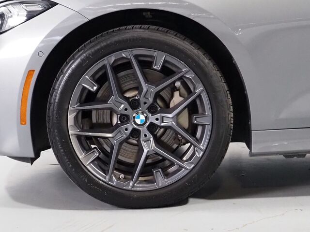2025 BMW 3 Series 330i Sedan *NAVIGATION, CURVED DISPLAY, SAFETY ALERTS, PARKING ASSIST, 360 VIEW CAMERAS, COLOR TOUCHSCREEN, MOONROOF, HEATED SEATS/STEERING, REMOTE START, COMFORT ACCESS, WIRELESS CHARGING, ANDROID & APPLE Round Rock TX