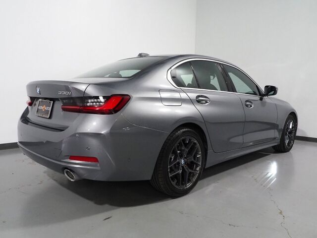 2025 BMW 3 Series 330i Sedan *NAVIGATION, CURVED DISPLAY, SAFETY ALERTS, PARKING ASSIST, 360 VIEW CAMERAS, COLOR TOUCHSCREEN, MOONROOF, HEATED SEATS/STEERING, REMOTE START, COMFORT ACCESS, WIRELESS CHARGING, ANDROID & APPLE Round Rock TX