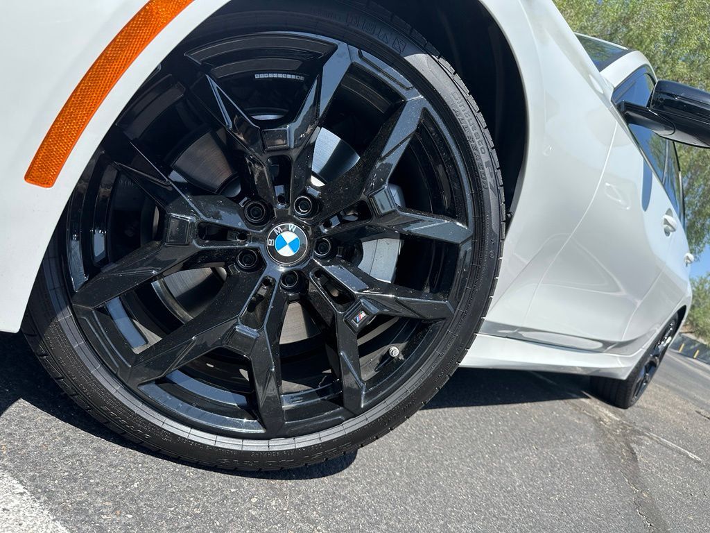 2025 BMW 3 Series 330i