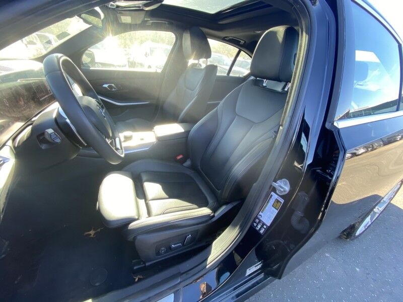 2025 BMW 3 Series 330i xDrive