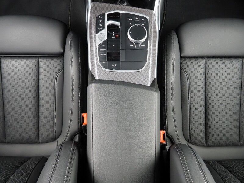 2025 BMW 3 Series M340i *HEADS-UP DISPLAY, NAVIGATION, CURVED DISPLAY, ADAPTIVE CRUISE, SAFETY ALERTS, 360 VIEW CAMERAS, MOONROOF, HEATED SEATS/STEERING, REMOTE START, AUTOMATIC PARKING, FULL LED HEADLIGHTS, HARMAN/KARDON, WIRELESS CHARGING, ANDROID & APPLE Round Rock TX
