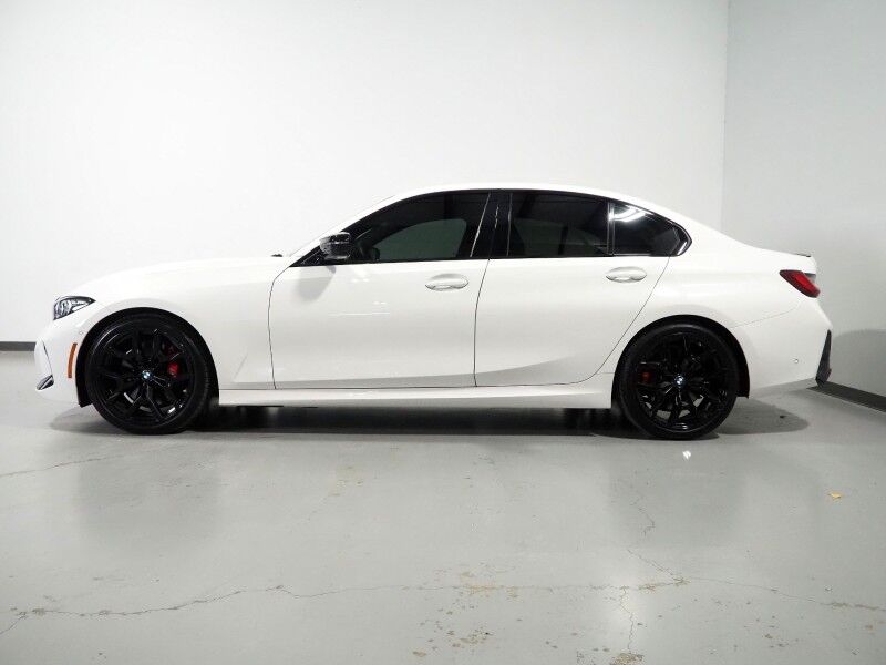 2025 BMW 3 Series M340i *HEADS-UP DISPLAY, NAVIGATION, CURVED DISPLAY, ADAPTIVE CRUISE, SAFETY ALERTS, 360 VIEW CAMERAS, MOONROOF, HEATED SEATS/STEERING, REMOTE START, AUTOMATIC PARKING, FULL LED HEADLIGHTS, HARMAN/KARDON, WIRELESS CHARGING, ANDROID & APPLE Round Rock TX