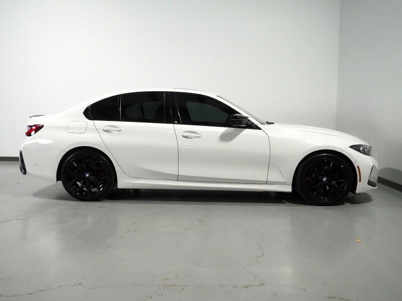 2025 BMW 3 Series M340i *HEADS-UP DISPLAY, NAVIGATION, CURVED DISPLAY, ADAPTIVE CRUISE, SAFETY ALERTS, 360 VIEW CAMERAS, MOONROOF, HEATED SEATS/STEERING, REMOTE START, AUTOMATIC PARKING, FULL LED HEADLIGHTS, HARMAN/KARDON, WIRELESS CHARGING, ANDROID & APPLE Round Rock TX