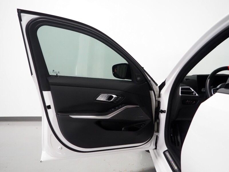 2025 BMW 3 Series M340i *HEADS-UP DISPLAY, NAVIGATION, CURVED DISPLAY, ADAPTIVE CRUISE, SAFETY ALERTS, 360 VIEW CAMERAS, MOONROOF, HEATED SEATS/STEERING, REMOTE START, AUTOMATIC PARKING, FULL LED HEADLIGHTS, HARMAN/KARDON, WIRELESS CHARGING, ANDROID & APPLE Round Rock TX