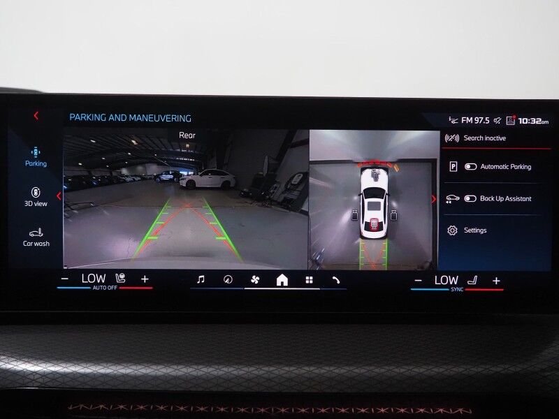 2025 BMW 3 Series M340i *HEADS-UP DISPLAY, NAVIGATION, CURVED DISPLAY, ADAPTIVE CRUISE, SAFETY ALERTS, 360 VIEW CAMERAS, MOONROOF, HEATED SEATS/STEERING, REMOTE START, AUTOMATIC PARKING, FULL LED HEADLIGHTS, HARMAN/KARDON, WIRELESS CHARGING, ANDROID & APPLE Round Rock TX