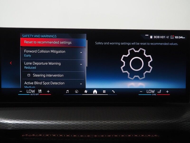 2025 BMW 3 Series M340i *HEADS-UP DISPLAY, NAVIGATION, CURVED DISPLAY, ADAPTIVE CRUISE, SAFETY ALERTS, 360 VIEW CAMERAS, MOONROOF, HEATED SEATS/STEERING, REMOTE START, AUTOMATIC PARKING, FULL LED HEADLIGHTS, HARMAN/KARDON, WIRELESS CHARGING, ANDROID & APPLE Round Rock TX