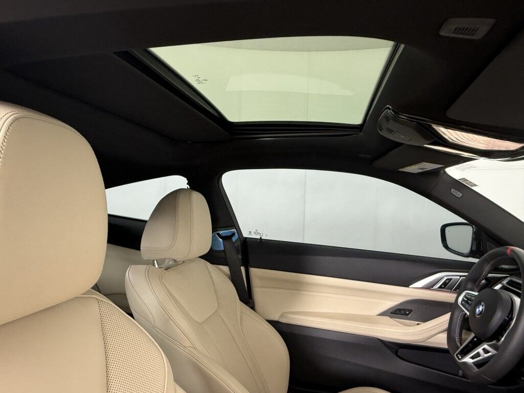 2025 BMW 4 Series M440i xDrive Coupe w/Premium Pkg/Parking Assistance Maumee OH