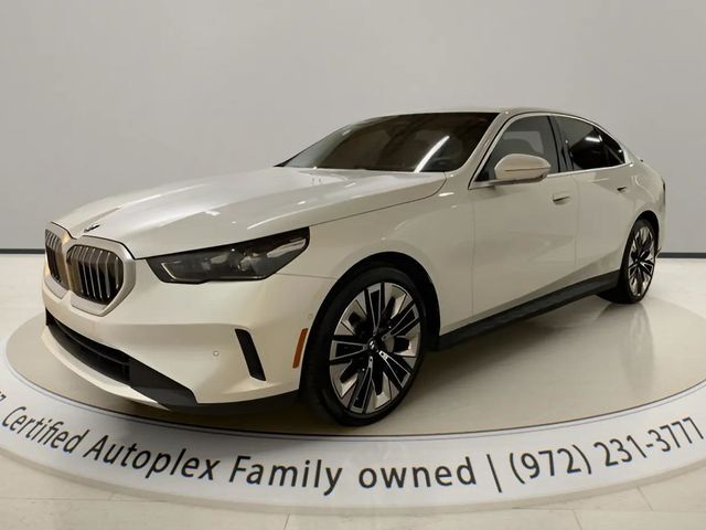 2025 BMW 5 Series 530i