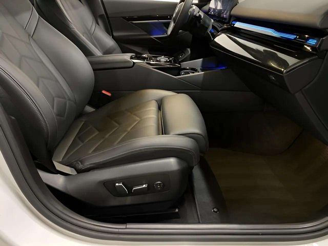 2025 BMW 5 Series 530i Dallas TX