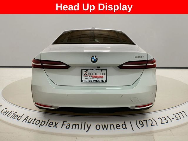 2025 BMW 5 Series 530i