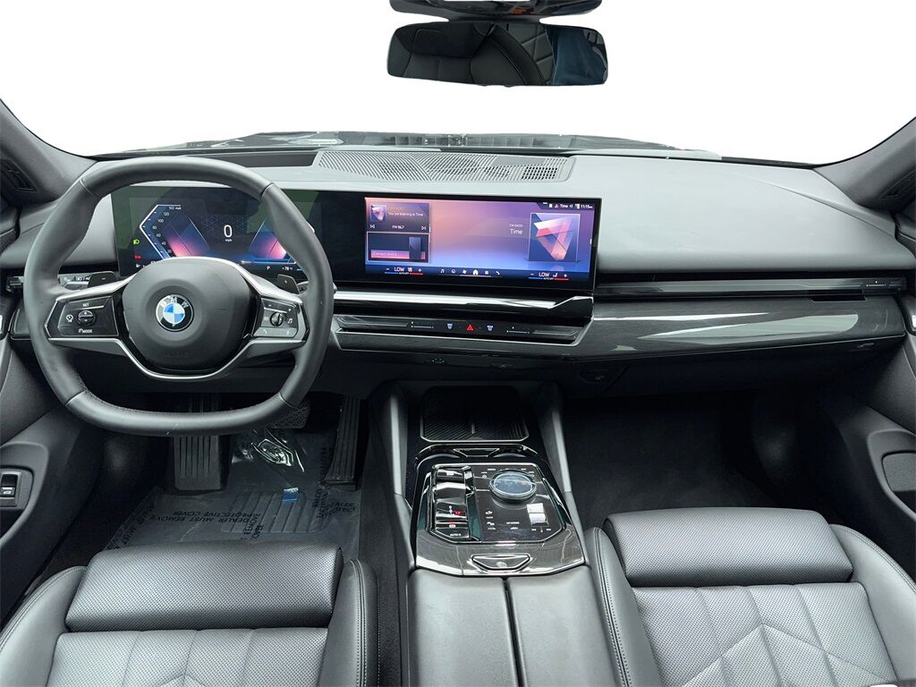 2025 BMW 5 Series 530i SPORT LINE,NAV,CAM,SUNROOF,HTD STS,HEADS UP Plano TX