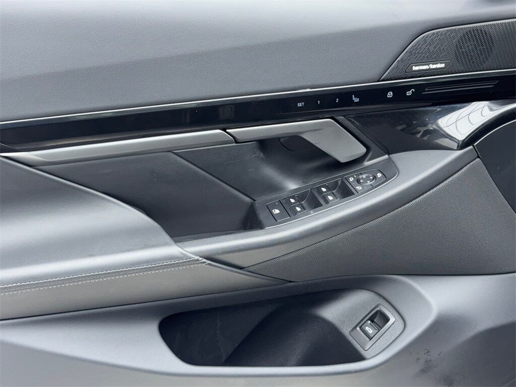 2025 BMW 5 Series 530i SPORT LINE,NAV,CAM,SUNROOF,HTD STS,HEADS UP Plano TX