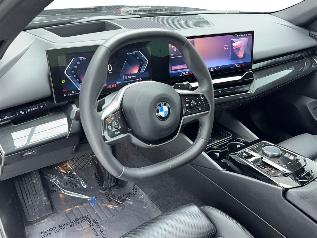 2025 BMW 5 Series 530i SPORT LINE,NAV,CAM,SUNROOF,HTD STS,HEADS UP Plano TX