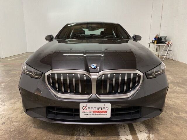 2025 BMW 5 Series 530i xDrive