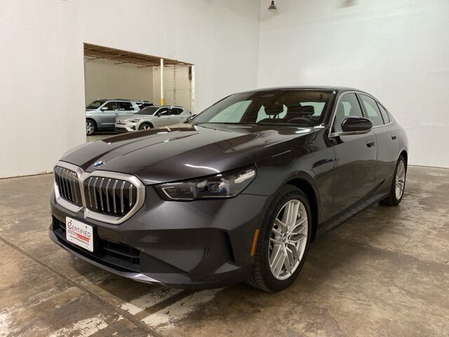 2025 BMW 5 Series 530i xDrive