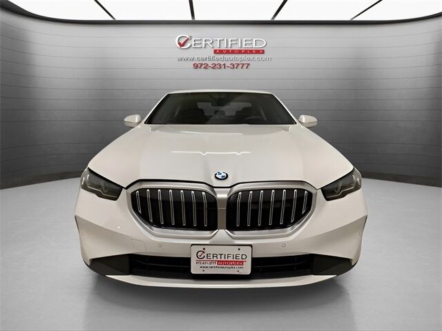 2025 BMW 5 Series 530i xDrive