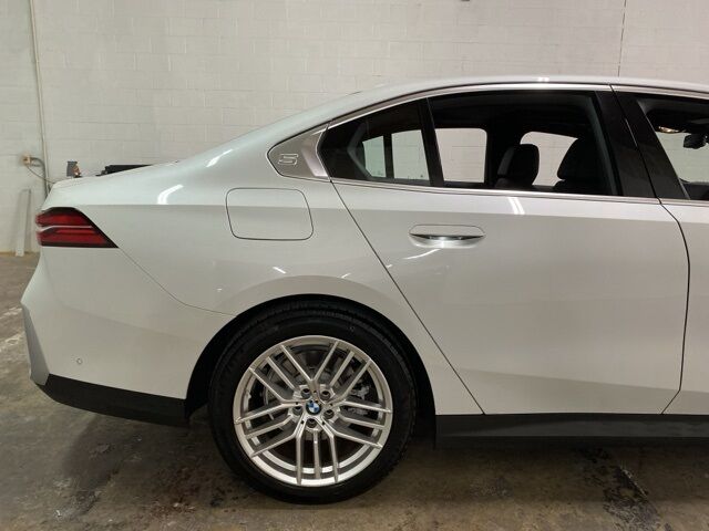 2025 BMW 5 Series 530i xDrive Dallas TX