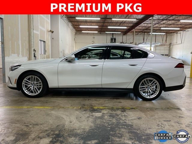 2025 BMW 5 Series 530i xDrive