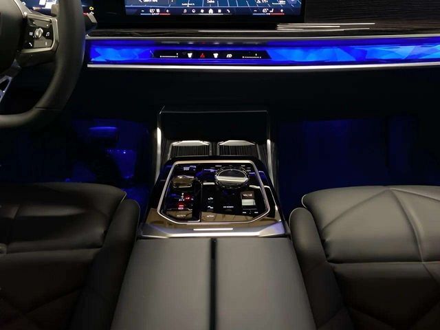 2025 BMW 7 Series 740i xDrive Dallas TX