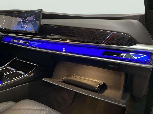2025 BMW 7 Series 740i xDrive Dallas TX