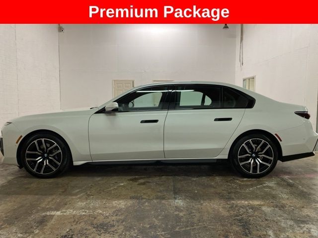 2025 BMW 7 Series 740i xDrive