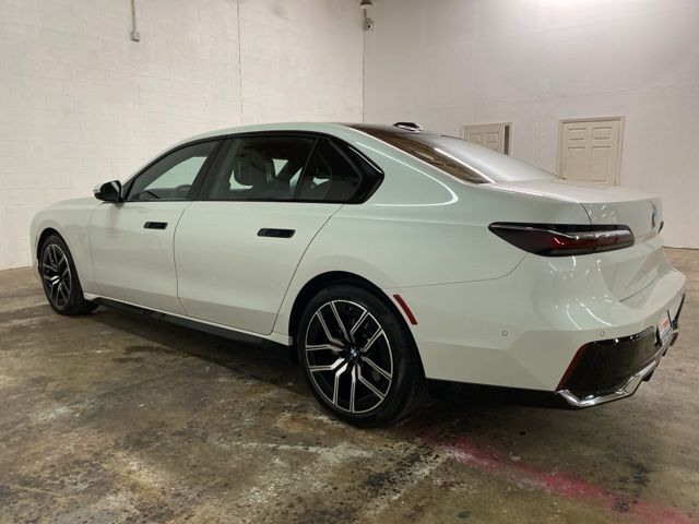 2025 BMW 7 Series 740i xDrive