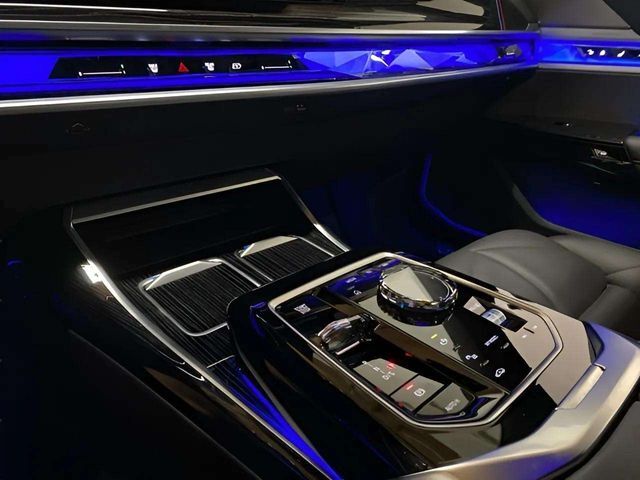 2025 BMW 7 Series 740i xDrive Dallas TX