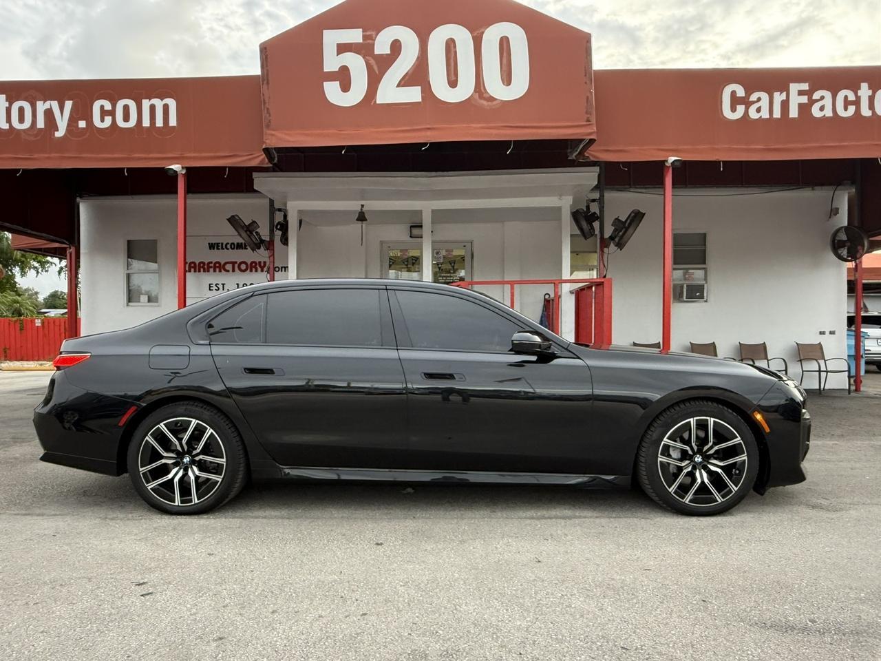 2025 BMW 7 Series 740i xDrive Miami FL