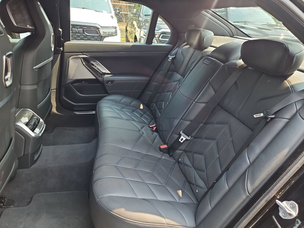 2025 BMW 7 Series 740i xDrive Gresham OR