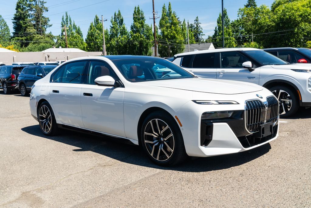 2025 BMW 7 Series 740i xDrive