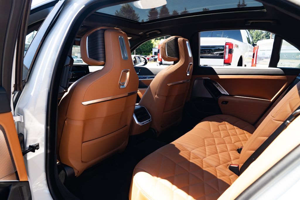 2025 BMW 7 Series 740i xDrive Milwaukie OR