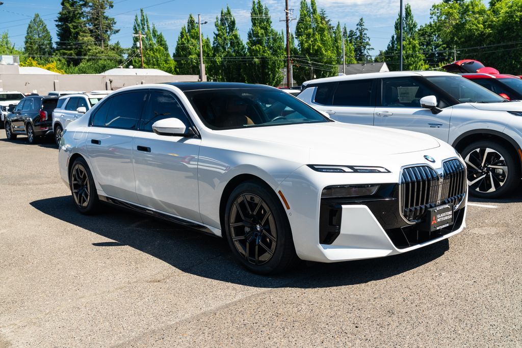 2025 BMW 7 Series 740i xDrive