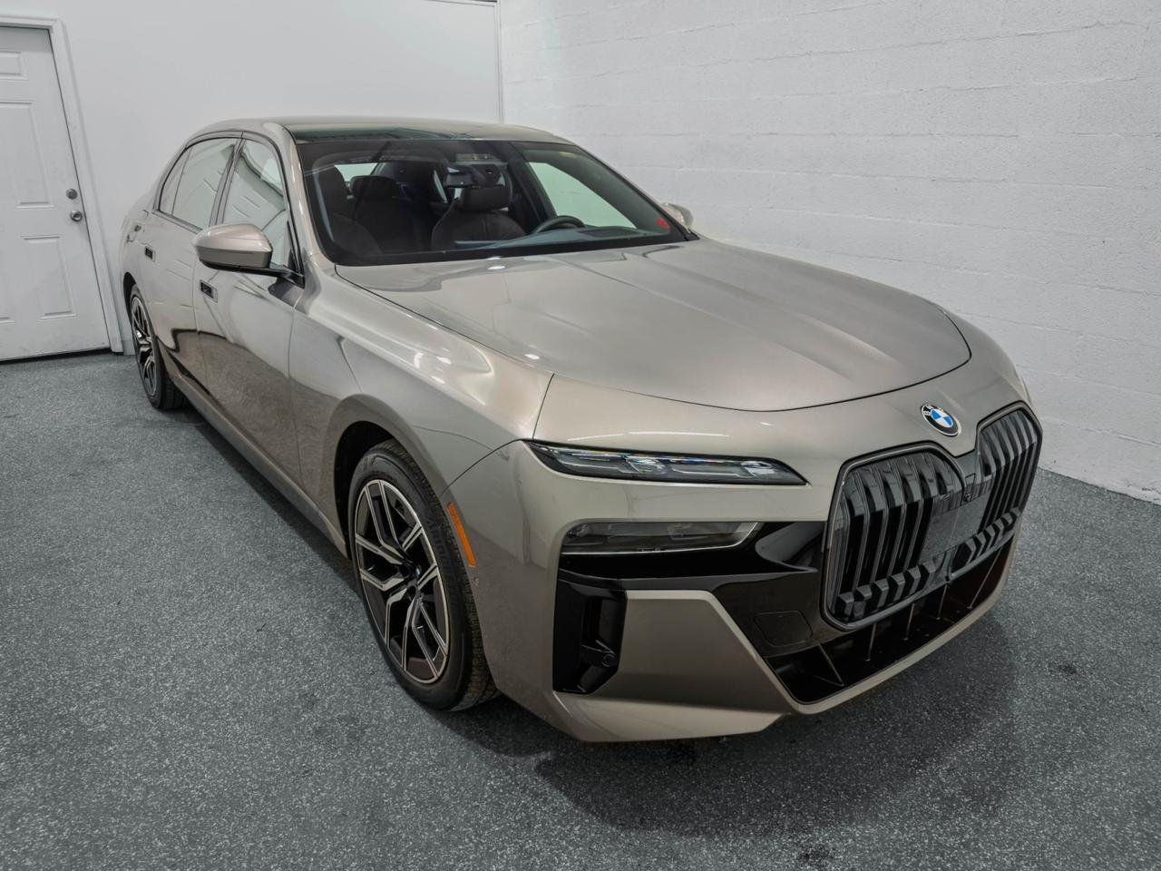 2025 BMW 7 Series 760i xDrive