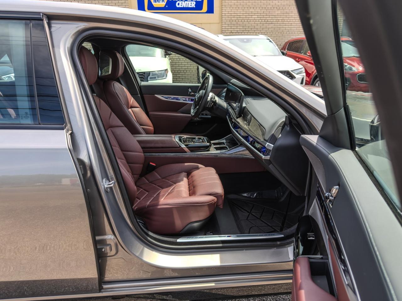 2025 BMW 7 Series 760i xDrive Tallmadge OH