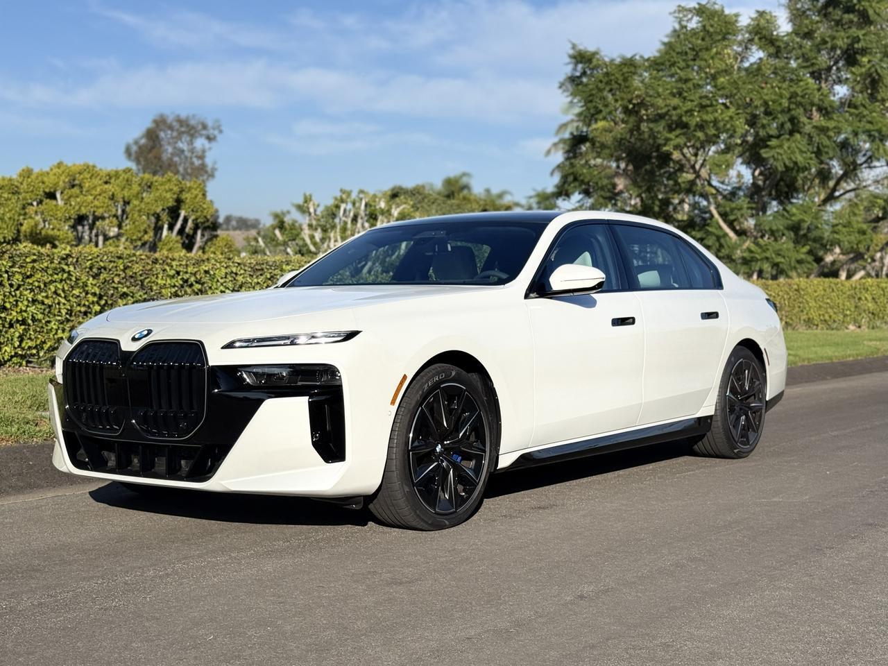 2025 BMW 760i xDrive