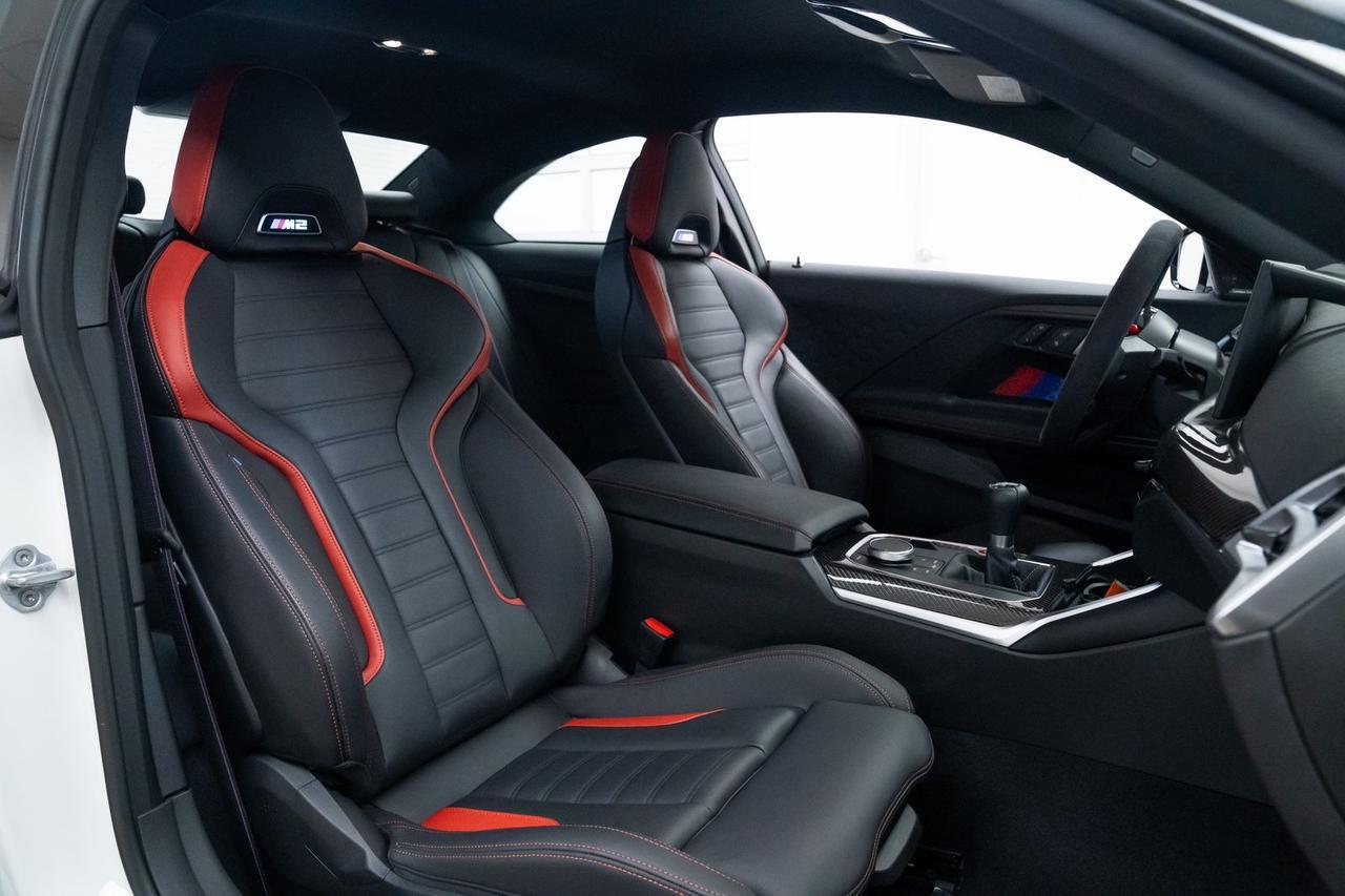 2025 BMW M2 Base 1 Owner 6-Speed Manual Carbon Roof Portland OR