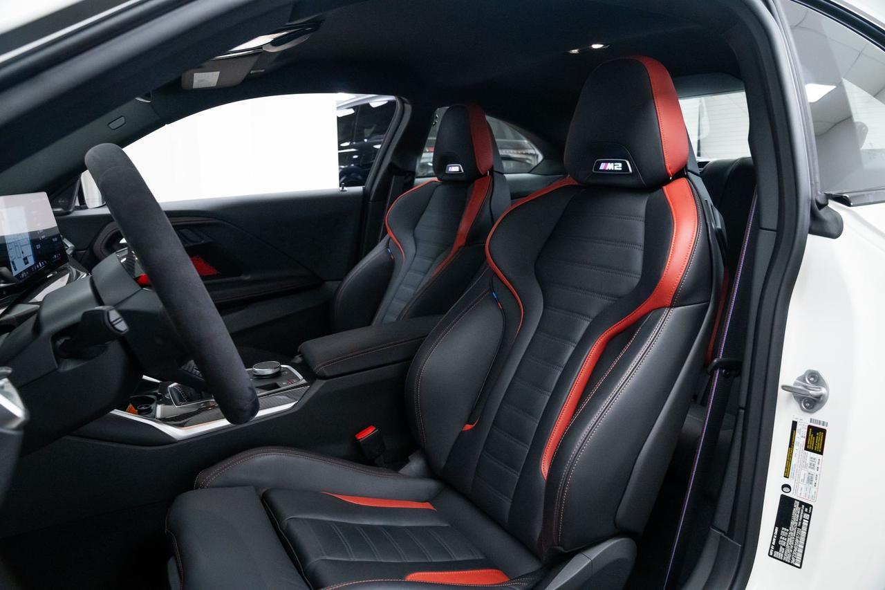 2025 BMW M2 Base 1 Owner 6-Speed Manual Carbon Roof Portland OR