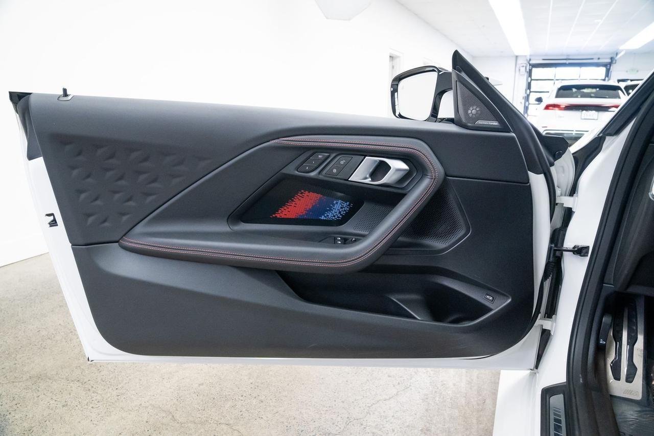 2025 BMW M2 Base 1 Owner 6-Speed Manual Carbon Roof Portland OR